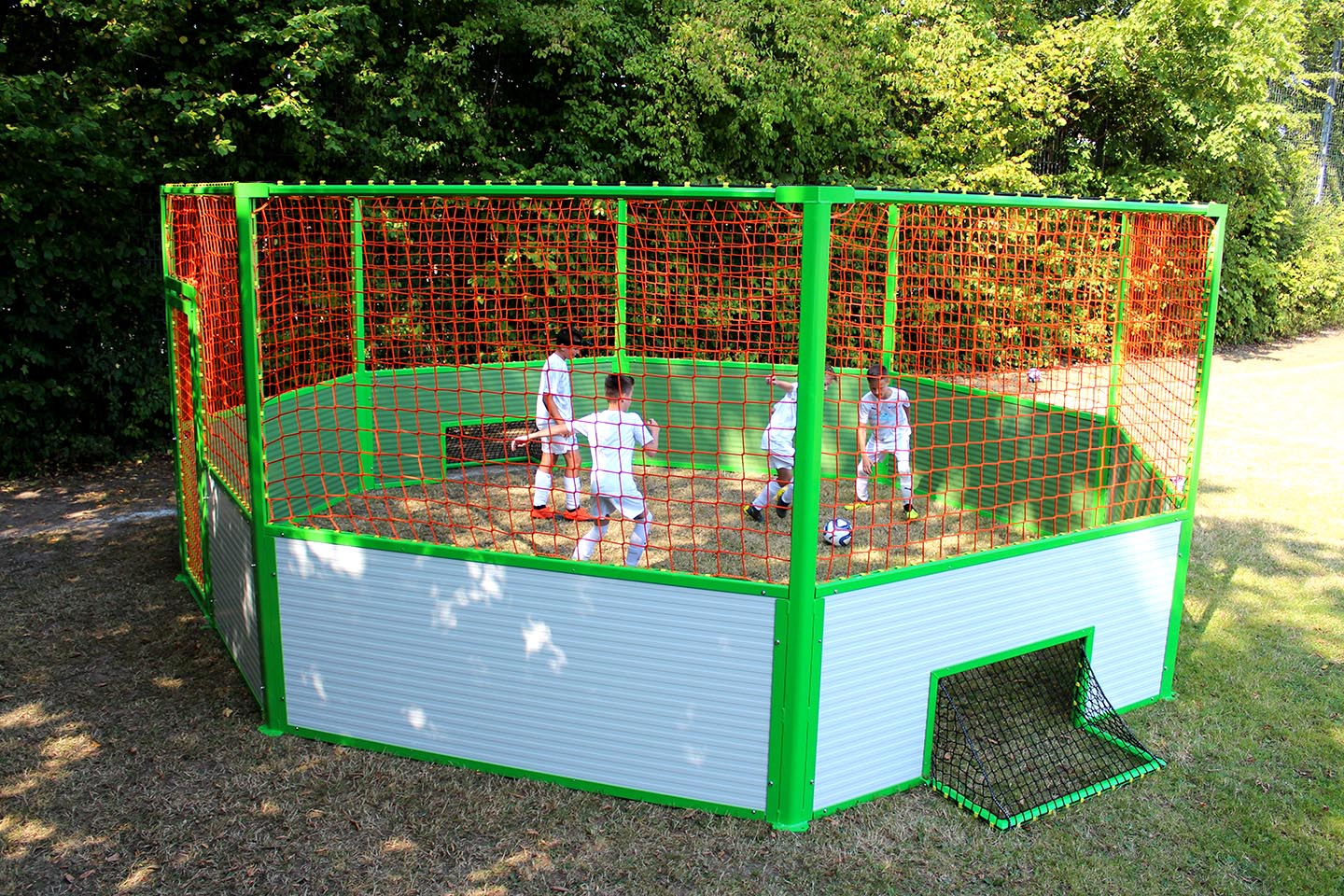 LDK Customized Outdoor Mini Football Cage Panna Soccer Cage Round Football Pitch